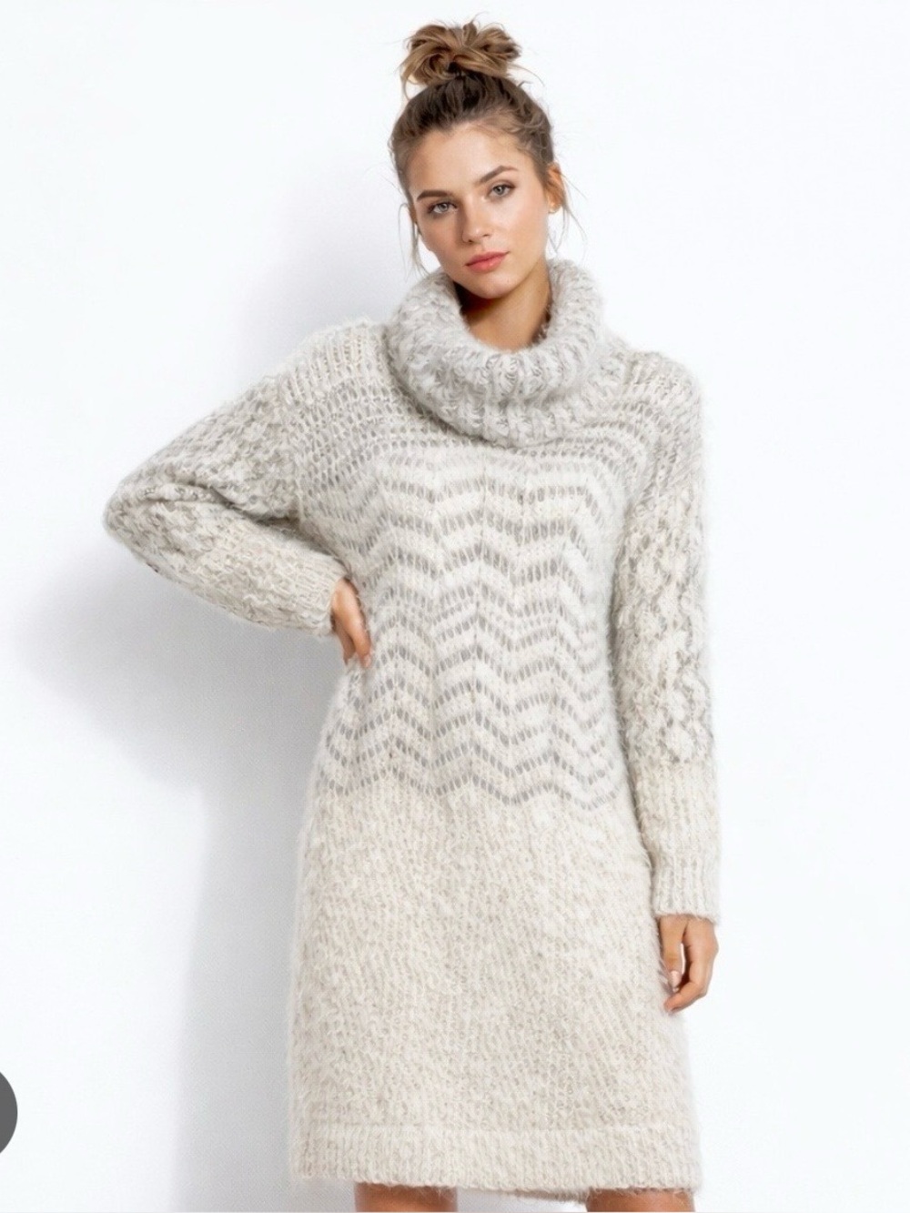 ✨ HP ✨ Sleeping on Snow Anthropologie Eyelash Sweater Dress in Gray Size Large